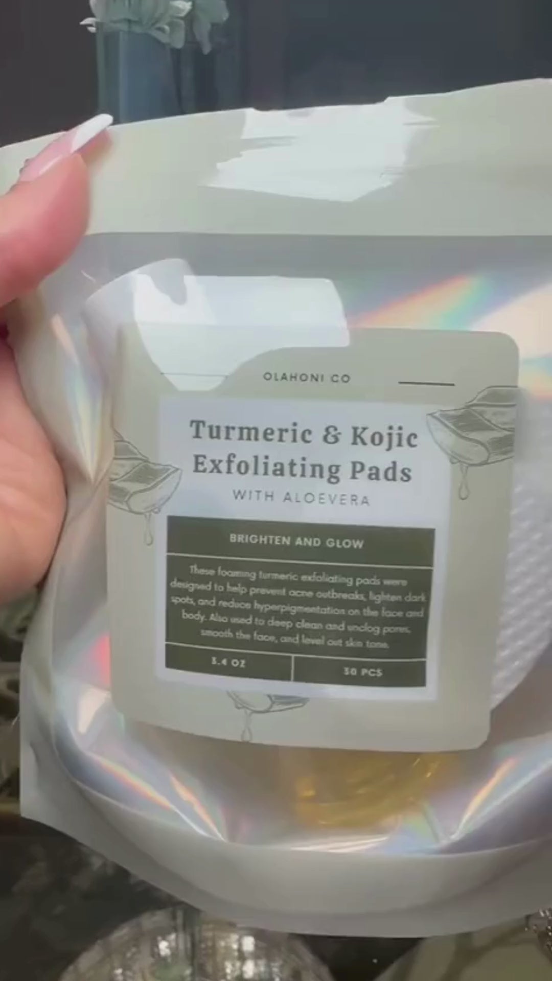 New Packaging Turmeric & Kojic Exfoliating Pads